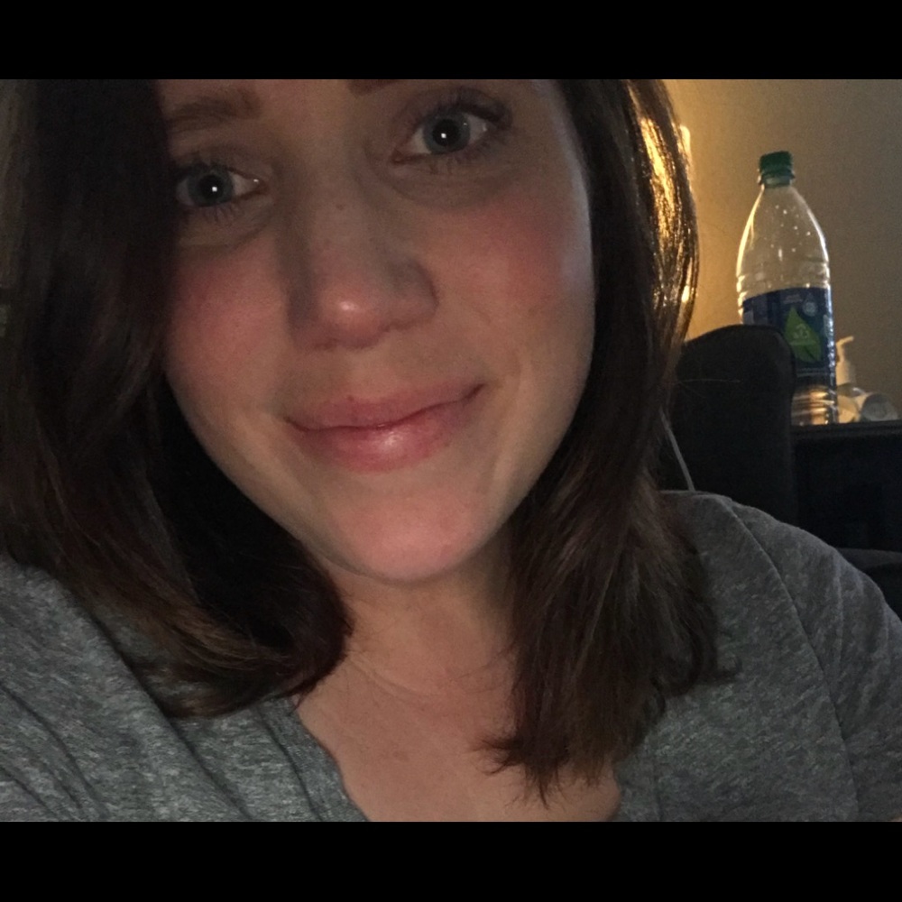 Meet your Posher, Emily